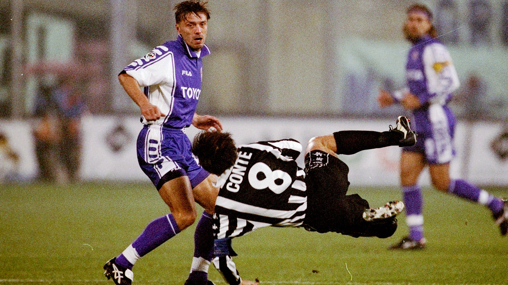 他与女友在 他与女友在